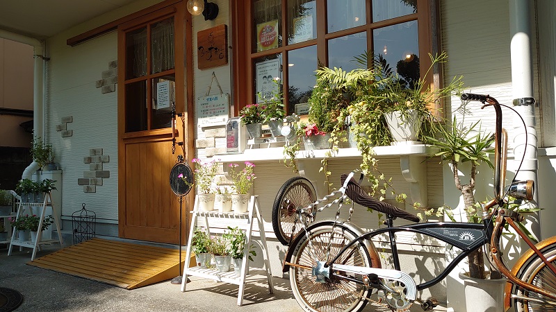 カフェと雑貨のお店 | ろーずまりー - 店舗・営業時間のご案内
